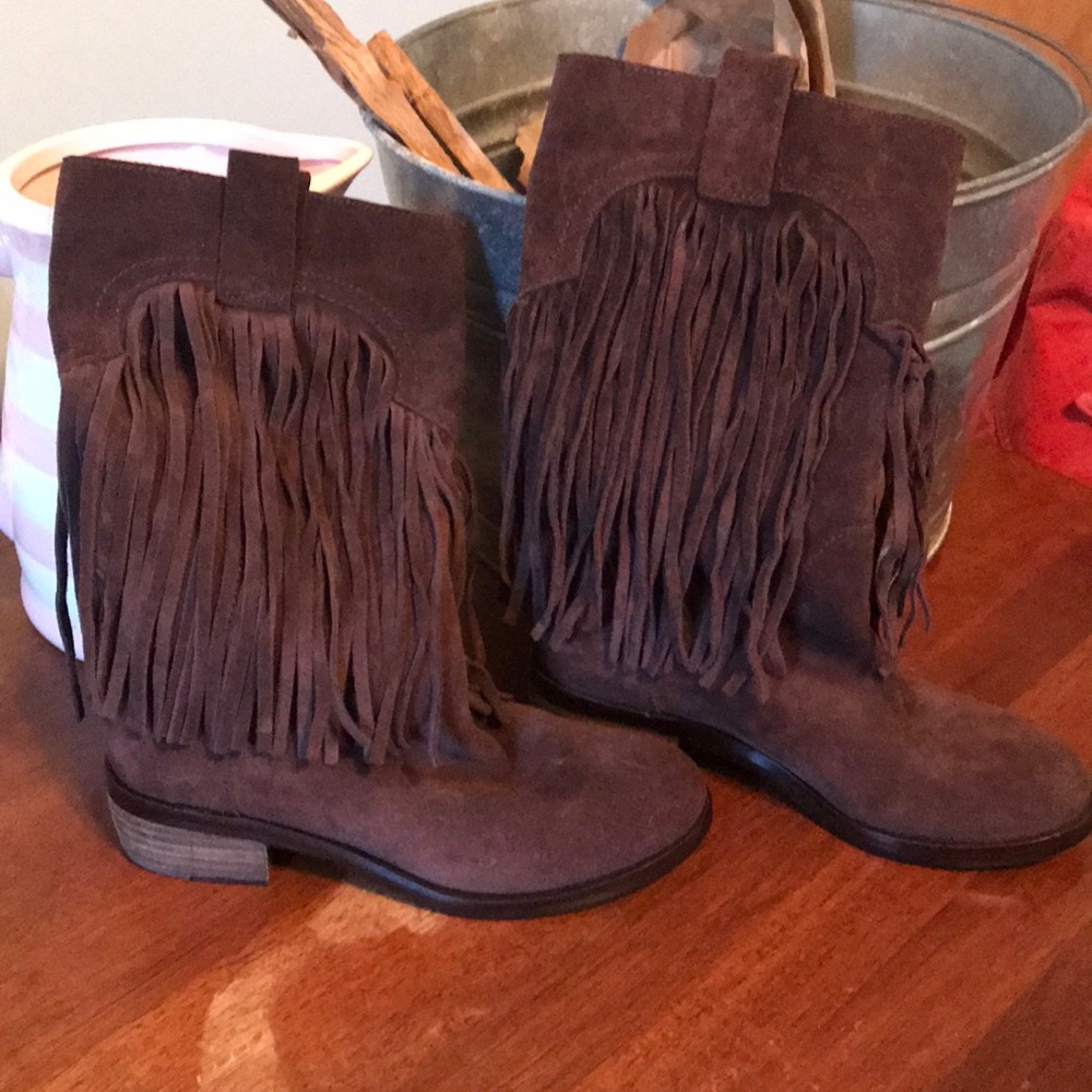 Lucky Brand suede fringe boots like new size 5.5